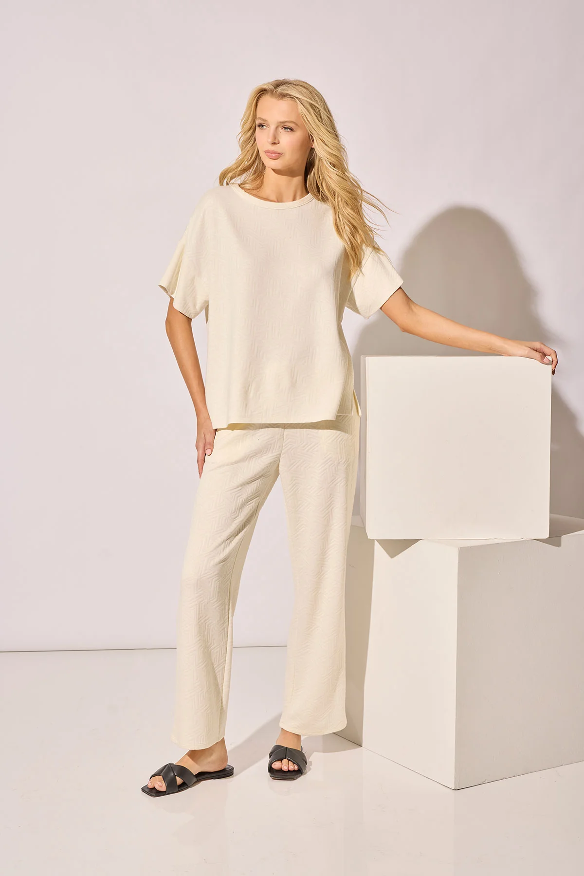 Quilted Geo Knit Jacquard Straight Leg Pants - Image 6